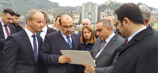Trabzon Valisi Yeni Hastane İnşaatını Ziyaret Etti