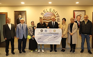 Başkan Sarıalioğlu'na eğitimcilerden teşekkür ziyareti